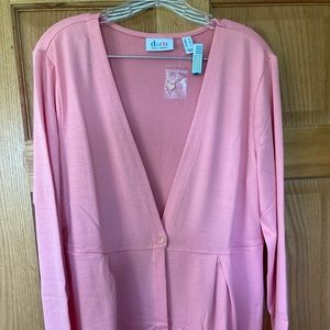 Brand new Denim and Company top.